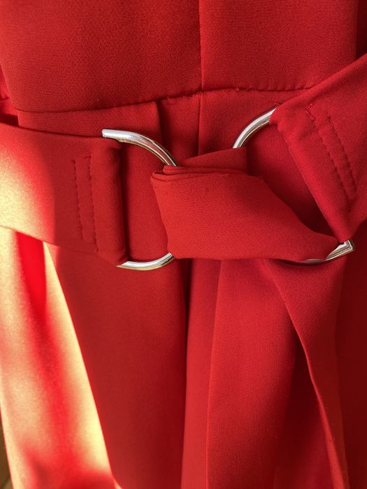 Elegancka czerwona kopertowa sukienka Sander XL na wesele komunię