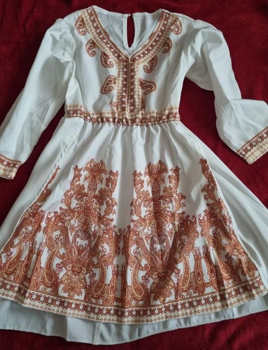 Дитяча     сукня