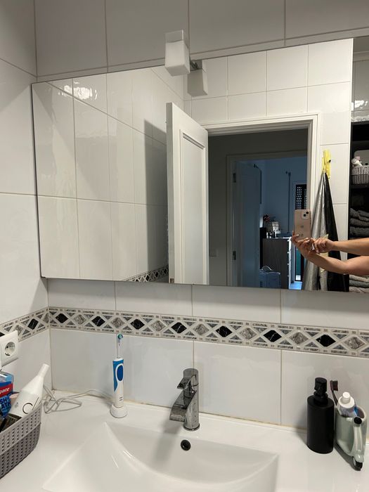 Dois espelhos casa de banho com luz