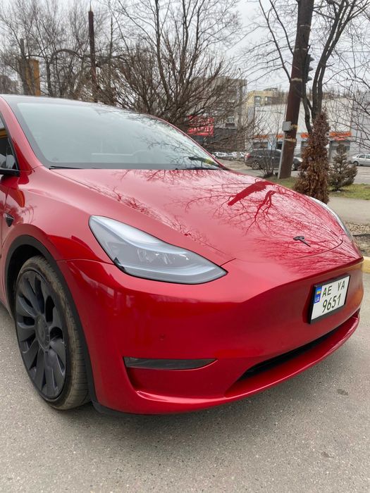 Tesla Y Performance 2021