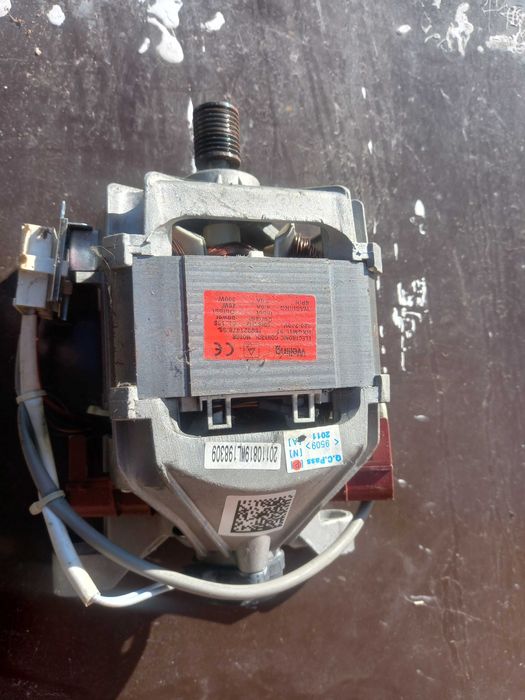 Silnik pralki Indesit iwse