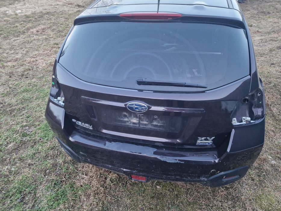 Klapa bagaznika subaru xv kolor g3u .