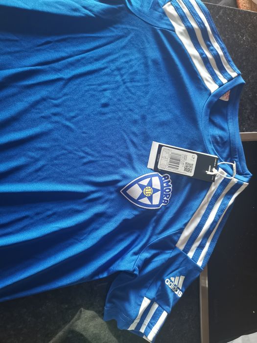 Camisola Adidas - Amora FC 11/12 anos
Novo Com etiq