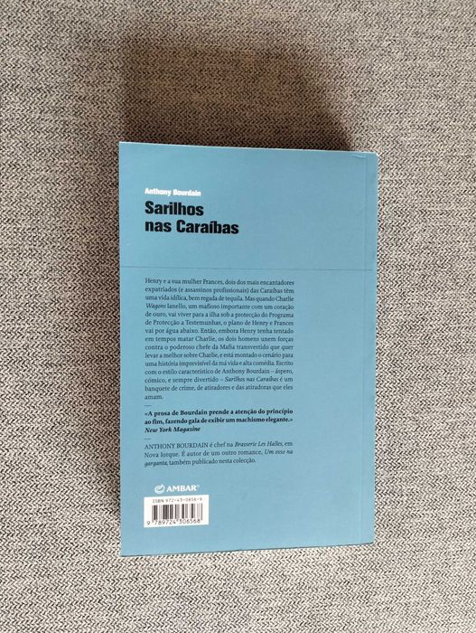 Livro "Sarilhos nas Caraíbas" de Anthony Bourdain