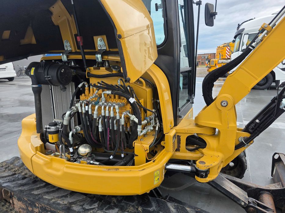 Koparka gąsienicowa Caterpillar 305.5E CR
