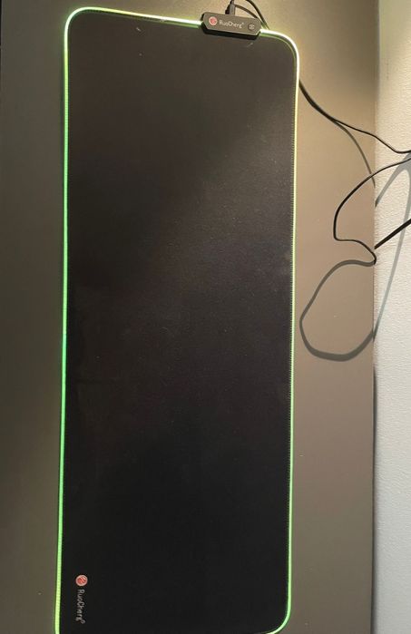 Teclado Game com luzes e tapete de rato com luz