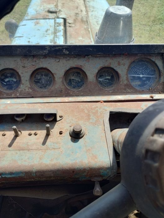 Продам МТЗ 80 з с.г.реманентом ,ціна за все разом (плуг, культиватор)