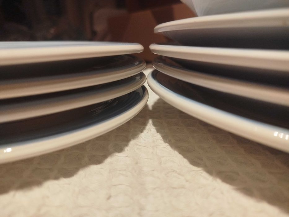 Conjunto de pratos para 4 pessoas [12 pratos) da Ceramiche Italia