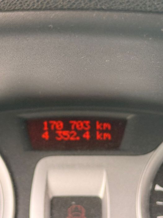 Renault clio 2010