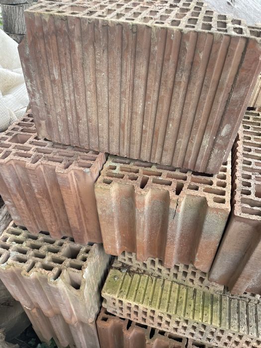 Pustan ceramiczny 25 P/W