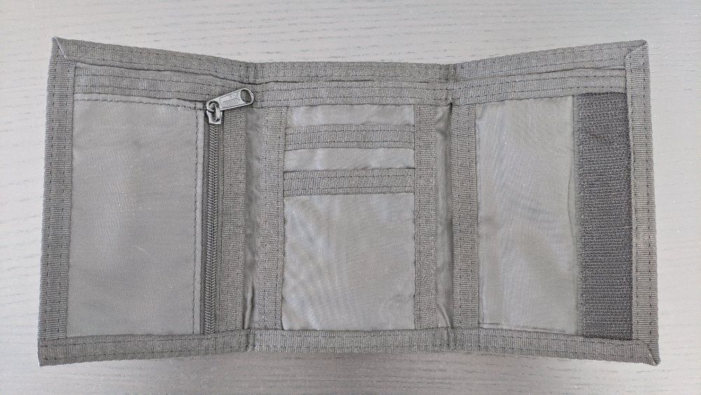 Carteira Puma com porta moedas