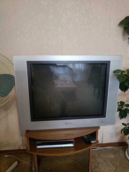 Телевізор Saturn