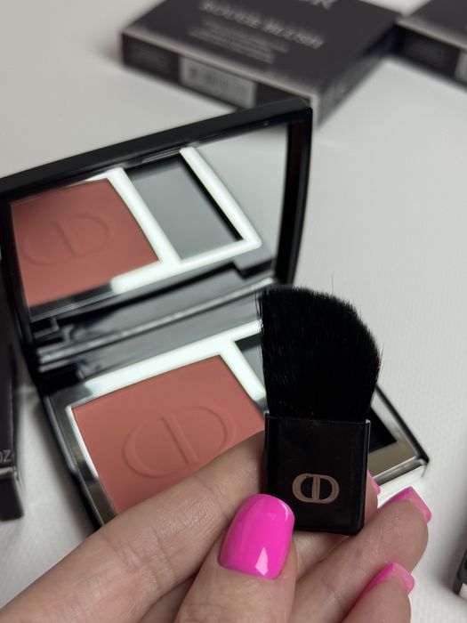 Румяна Dior Rouge Blush компактні рум'яна 219