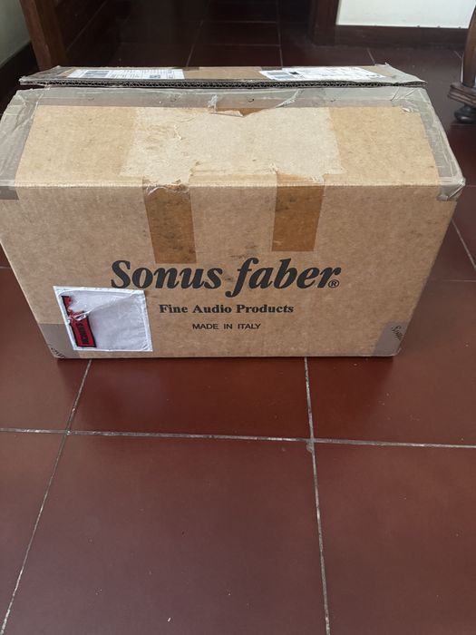 Coluna central sonus faber solo home