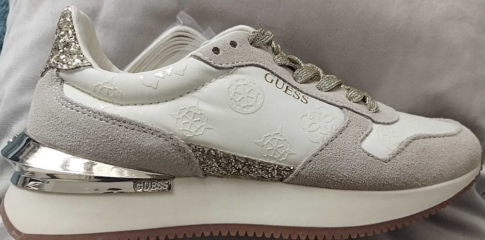 Sneakersy GUESS  FL7DUBELE12