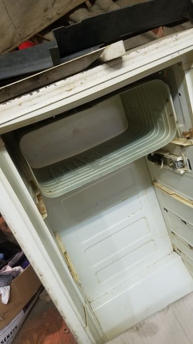 Продам з/ч до радянських холодильників .