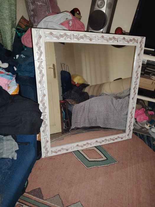 50€ espelho moldura cerâmica,altu,95,5cmlarg,1,01cm entrego Rio tinto