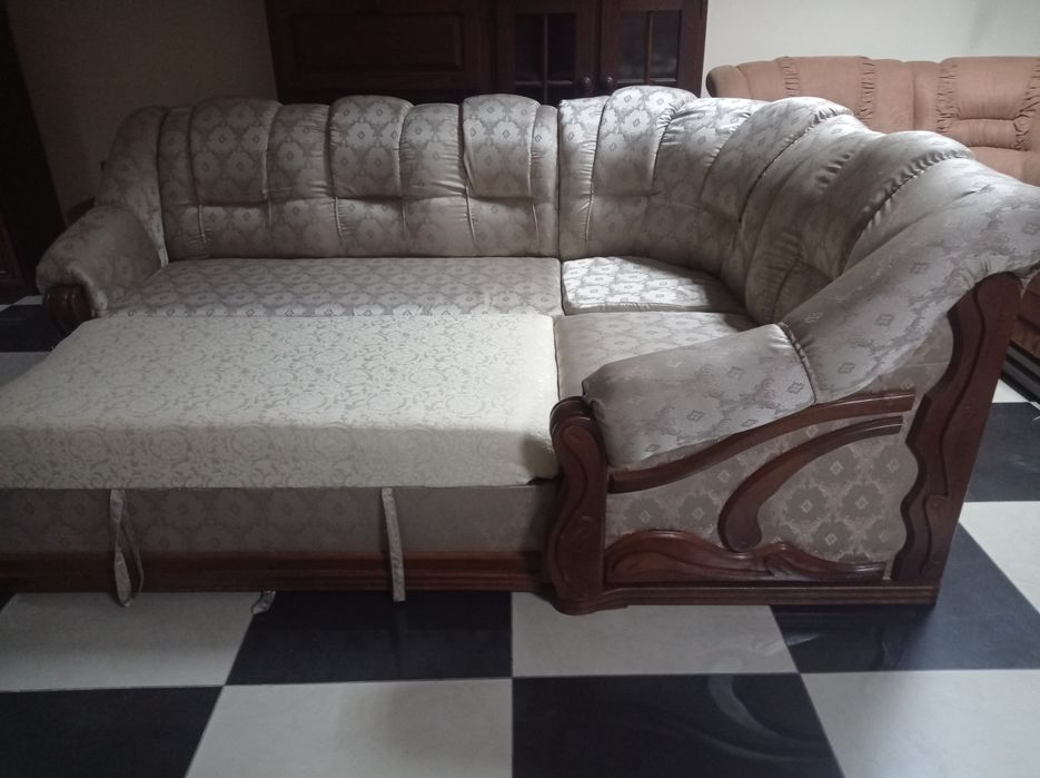 Диван кутовий розкладний в Ідеальному стані