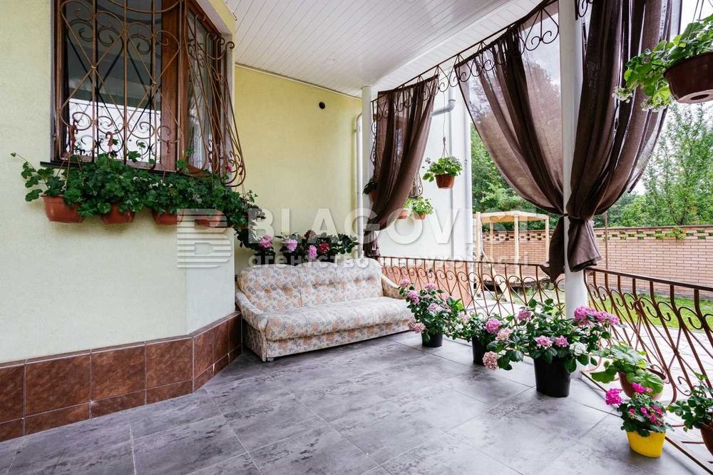 село Любимовка - дом 212 м кв  на 15 сотоках