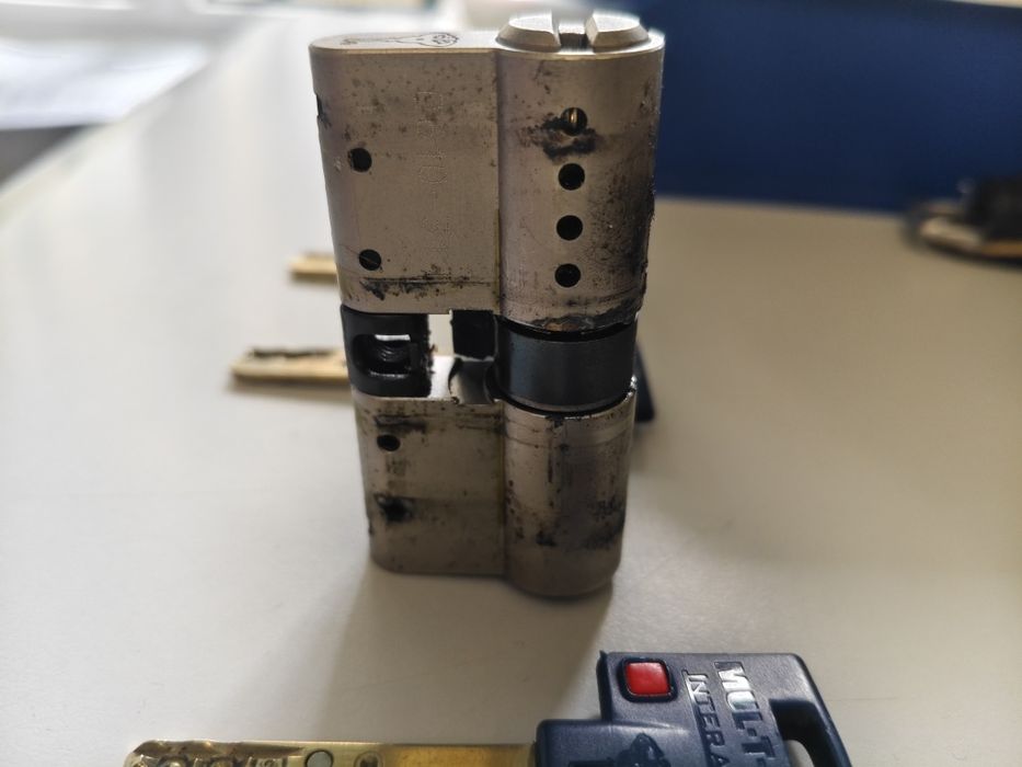 Fechadura Multi Lock 4 Chaves