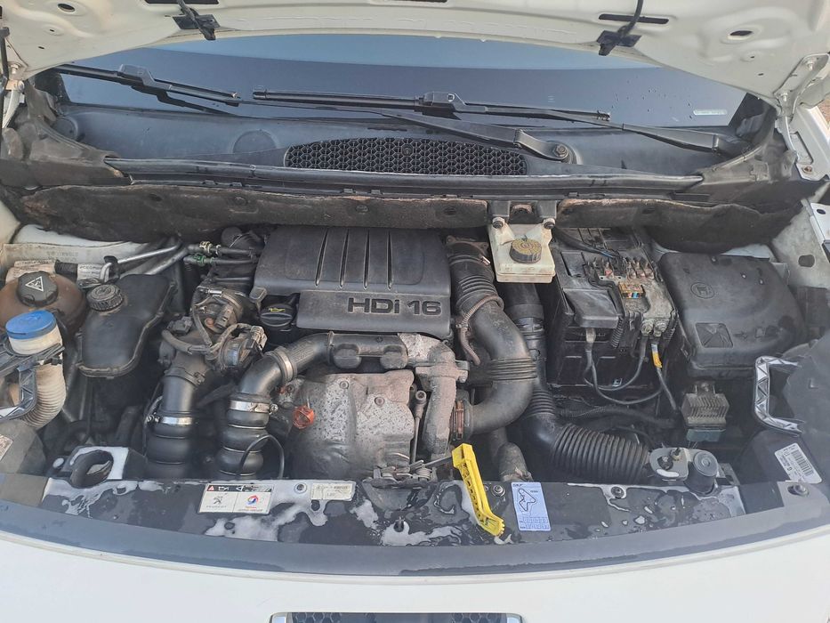 Peugeot partner 2011 1.6hdi