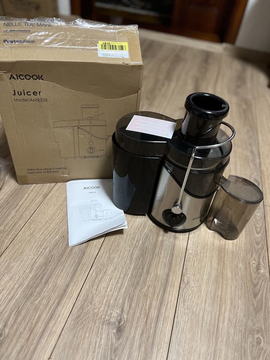 Соковитискач AICOK  model:AMR526
