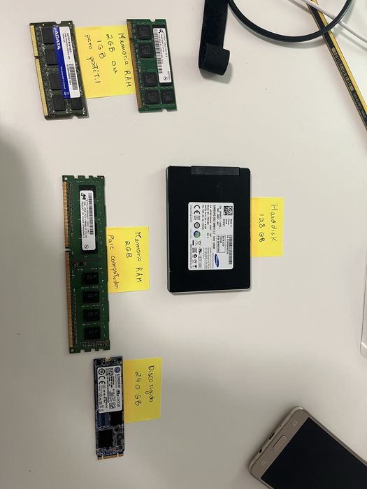 Computer Parts - Hard Disk or RAM Memory64284545850883120