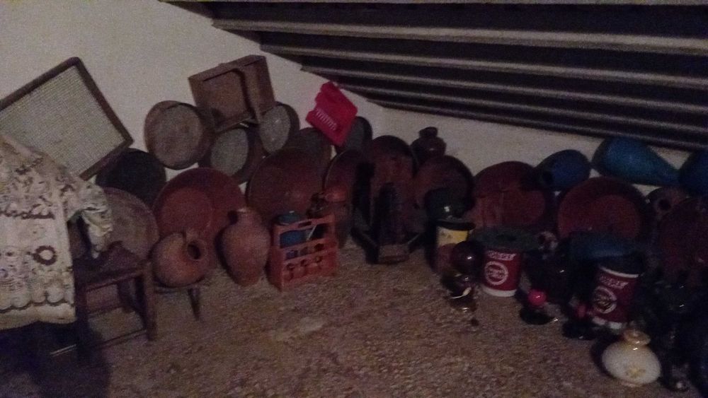 Peças  antigas em barro