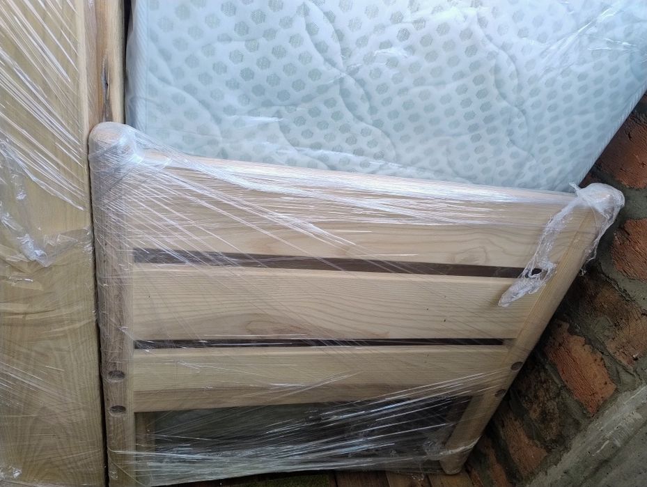 Продам дитяче ліжко з ясена 80*170.