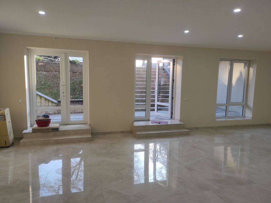 Оренда Продаж приміщення в новобудові