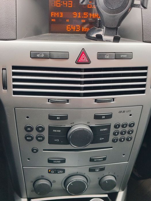 Opel Astra H/FL 3 2009 sedan 1.6 mpi