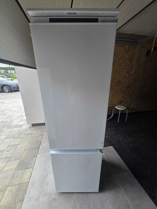 Lodówka Amica BK 3055.6 NFMAA