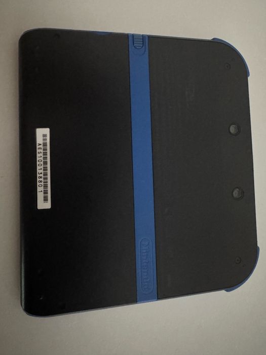 Nintendo 2ds azul e preto