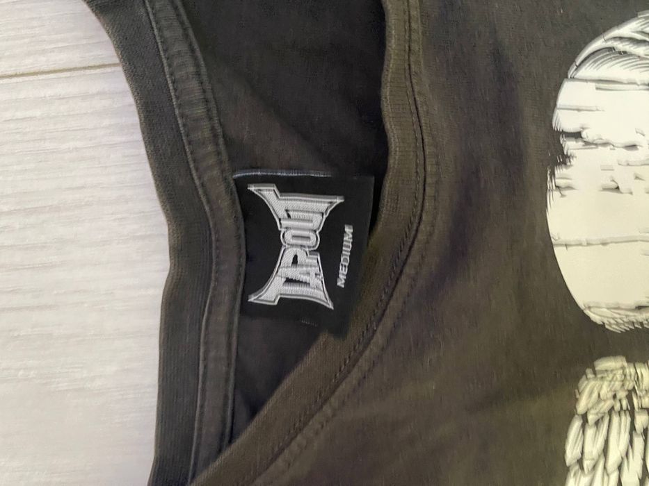 футболка Tapout sk8 y2k