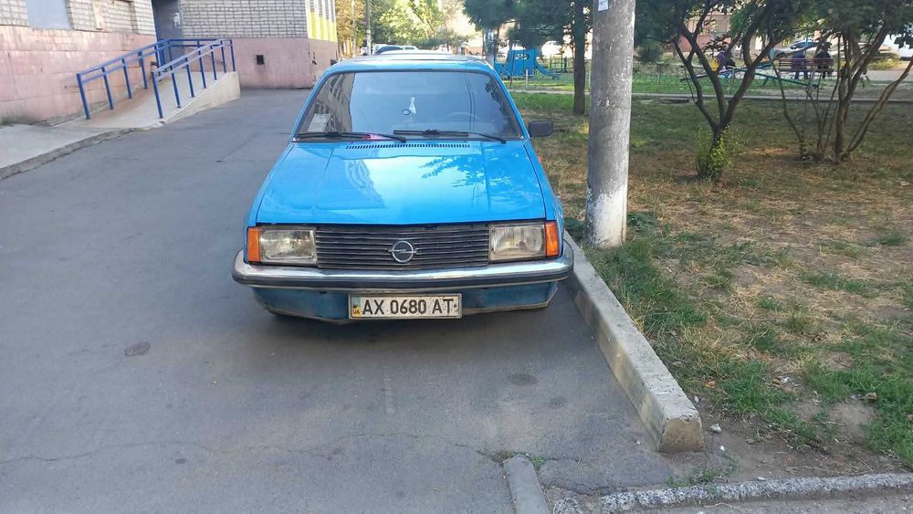 Продам OPEL REKORD 1981г