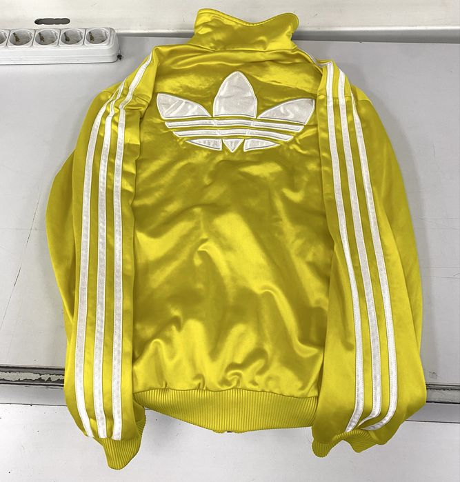 Олимпийка адидас мастерка adidas chile 62 куртка адик поставка вещей ветровка найк свуш джордан костюм nike swoosh кепка jordan картуз air bape y-3 og