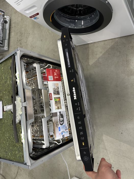 НОВА Посудомийна машина Miele G 7771 SCVI AutoDos 80см. WiFi