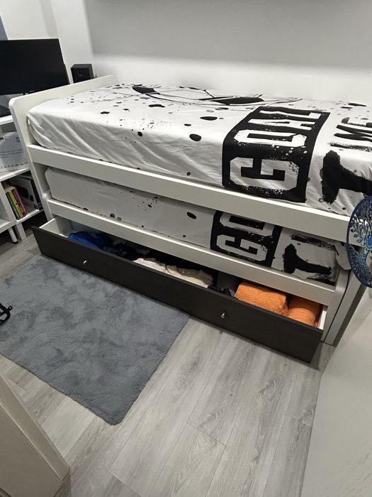 Cama de solteiro com 2 cama mais gaveta de arrumos
