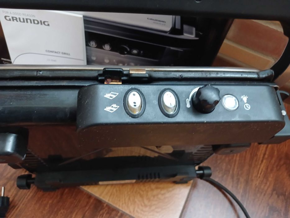 Електрогриль Grundig CG 5040, серія Grundig Premium Line