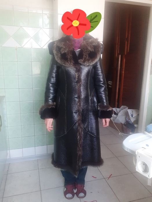 Пальто хутряне  зимове,  розмір S.