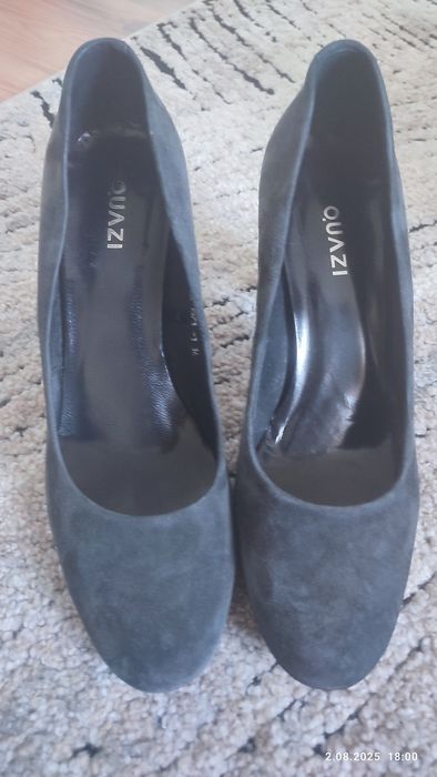 Buty na obcasie Quazi nubuk szare 39