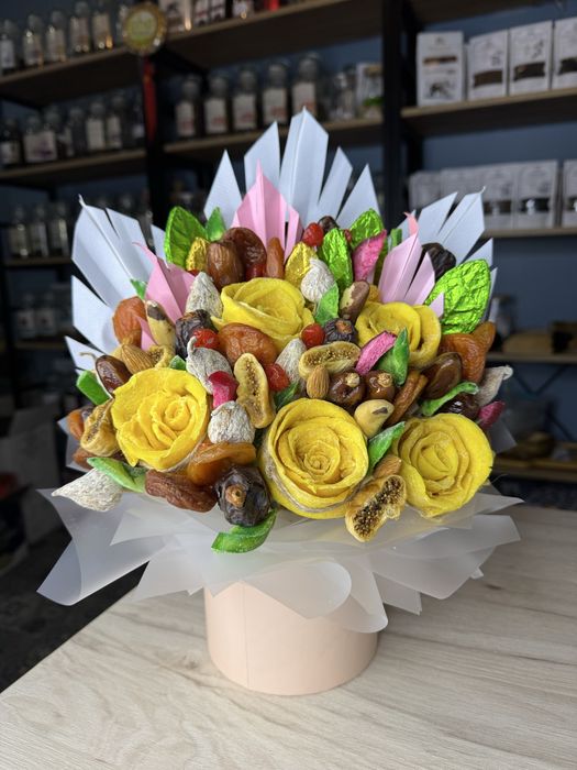 Букет із сухофруктів