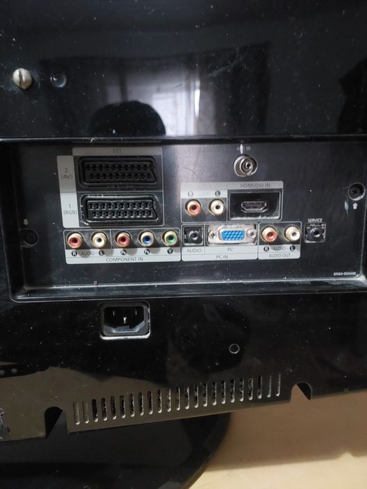 Плоский телевизор Самсугн. Торг