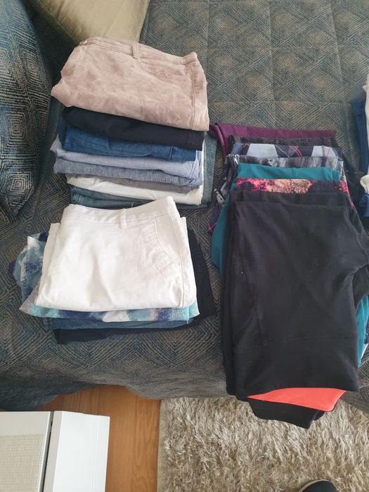 Lote de Roupa (42 ao 48) - Vários Modelos - 5€ cada (Albufeira)