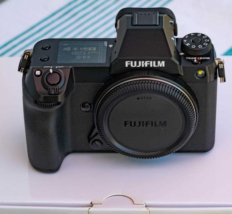 Fujifilm GFX 100S. Kit com duas lentes