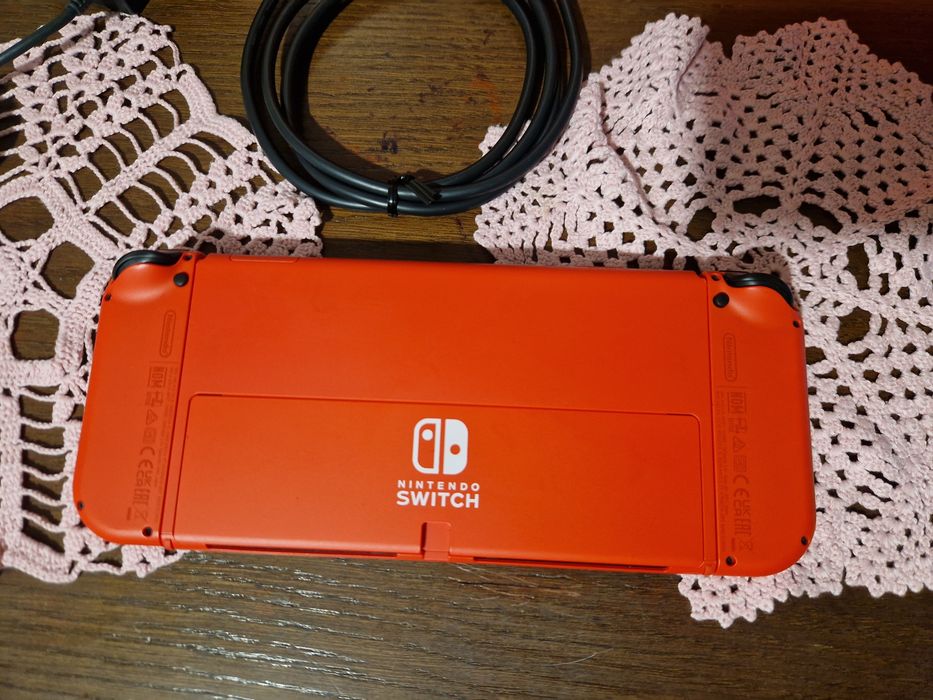 Nintedo Switch Oled Mario Edition