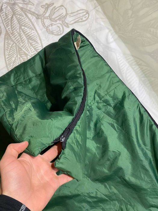 Спальный мешок .