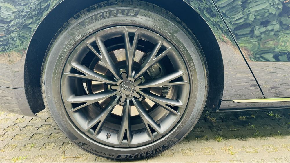 Audi A8 2013 VIN WAURGAFD4DN030630 фото оголошення 9 з 11