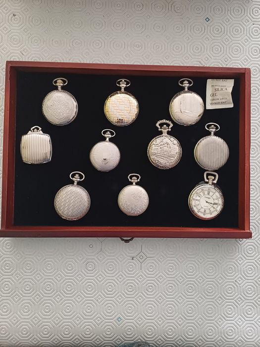 Coleção de 30 relógios de bolso