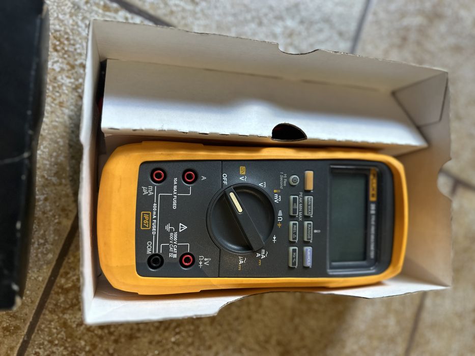 Fluke 28-II Multimetr